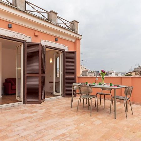 Apartment With Terrace In Via Del Pellegrino - FromhometoŘím Exteriér fotografie