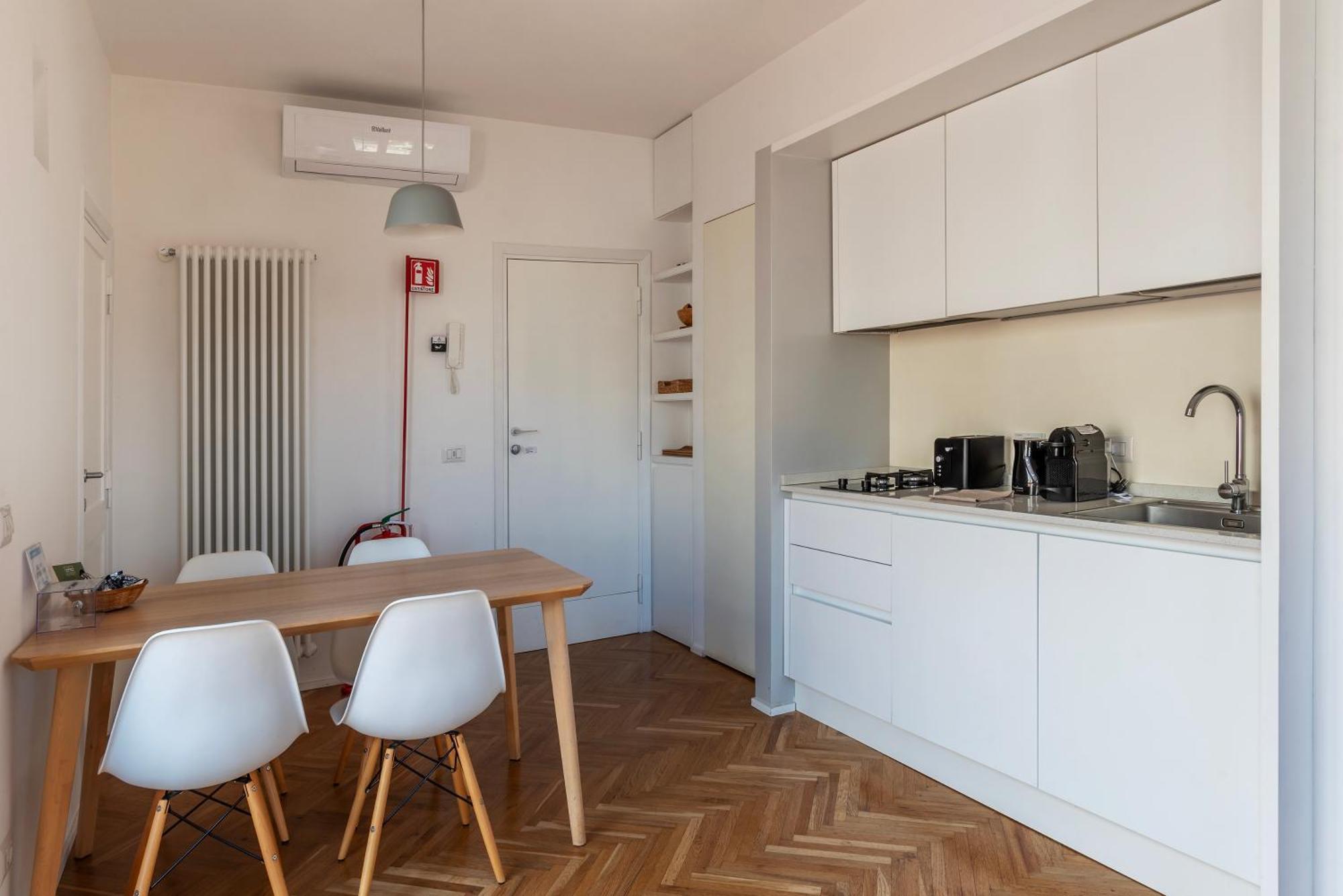 Apartment With Terrace In Via Del Pellegrino - FromhometoŘím Exteriér fotografie